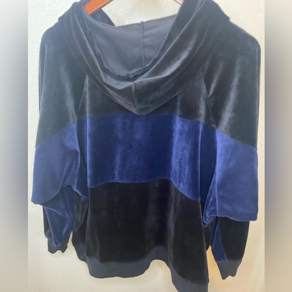 Blue & Black Velour Champion Sweat Suit - Size XXL - Picture 3 of 8